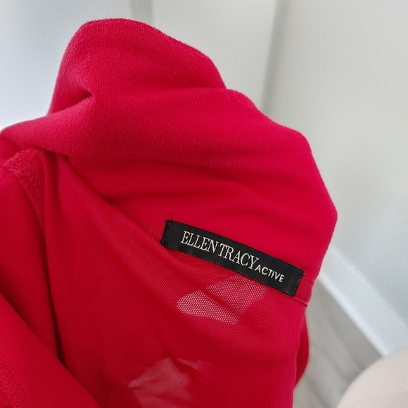 Ellen Tracy | active Zip up with mesh Panel - Picture 4 of 7